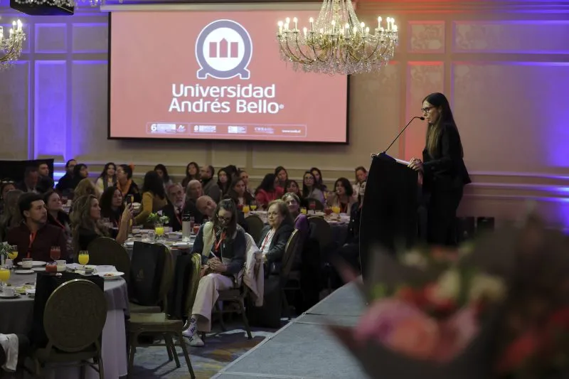 LANZAMIENTO DE SERVICIOS VOCACIONALES Y ACADÉMICOS UNAB