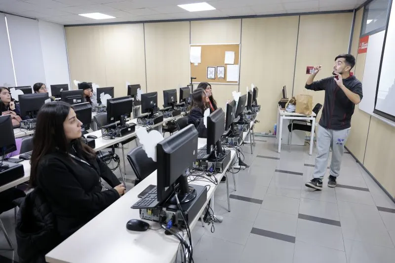 1º Encuentro de Mujeres en la Ciencia y Tecnología Santiago