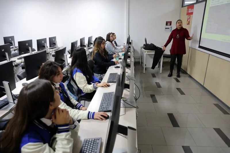 1º Encuentro de Mujeres en la Ciencia y Tecnología Santiago