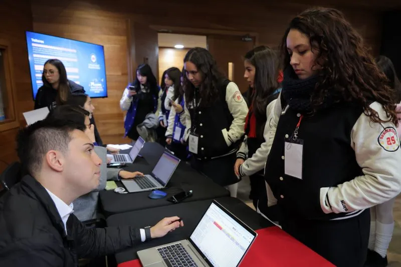 1º Encuentro de Mujeres en la Ciencia y Tecnología Santiago