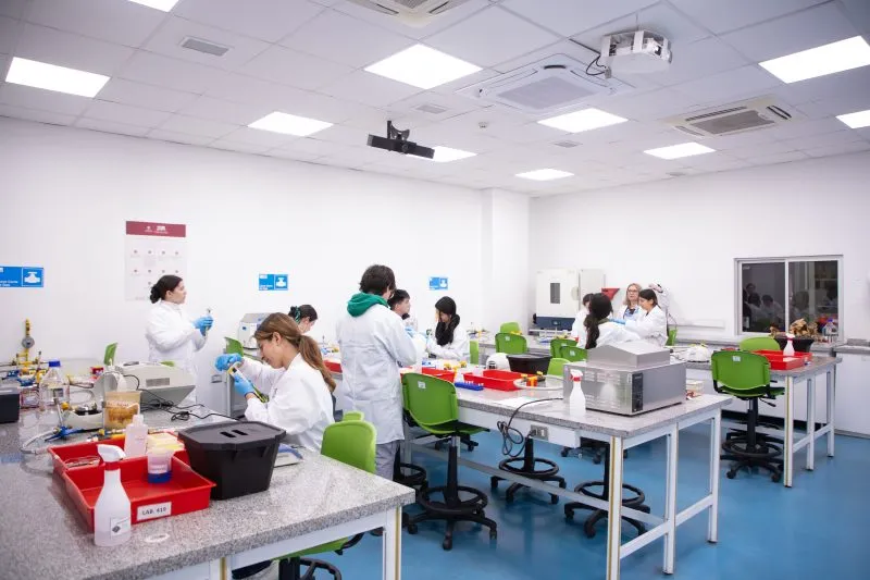 6º Interescolar de Detectives Moleculares - Ingeniería en Biotecnología