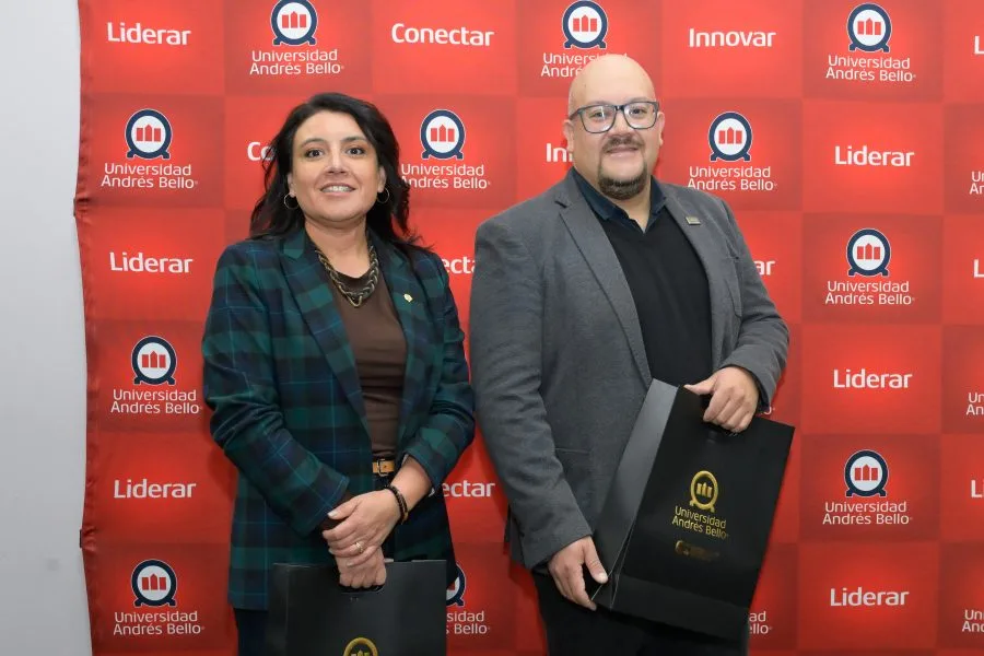 CONCE-Lanzamiento-de-servicios-academicos-y-vocacionales-5011-900×600