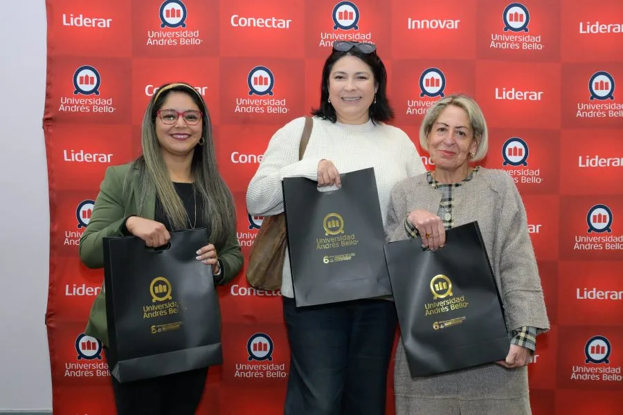 CONCE-Lanzamiento-de-servicios-academicos-y-vocacionales-5013-900×600