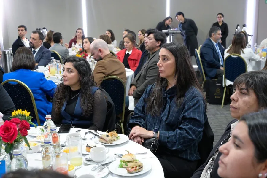 CONCE-Lanzamiento-de-servicios-academicos-y-vocacionales-5094-900×600