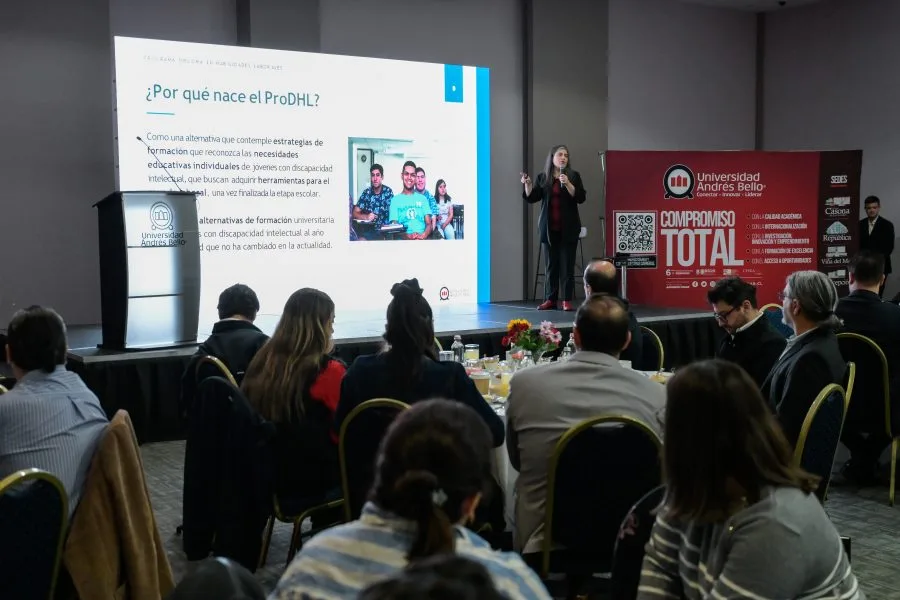 CONCE-Lanzamiento-de-servicios-academicos-y-vocacionales-5120-900×600