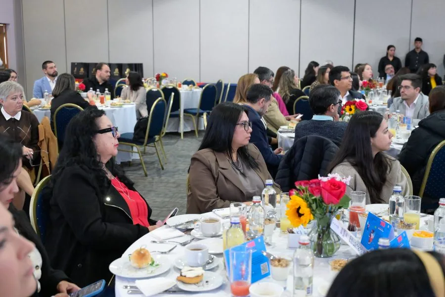CONCE-Lanzamiento-de-servicios-academicos-y-vocacionales-5139-900×600