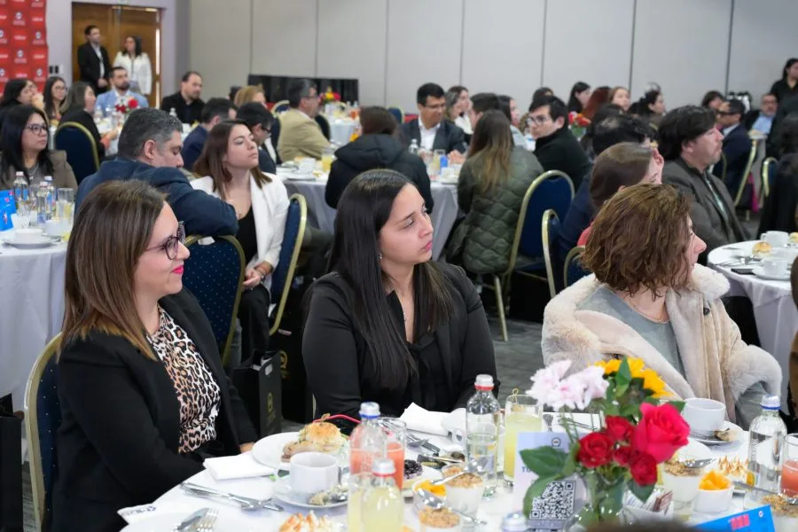 CONCE-Lanzamiento-de-servicios-academicos-y-vocacionales-5140-900×600