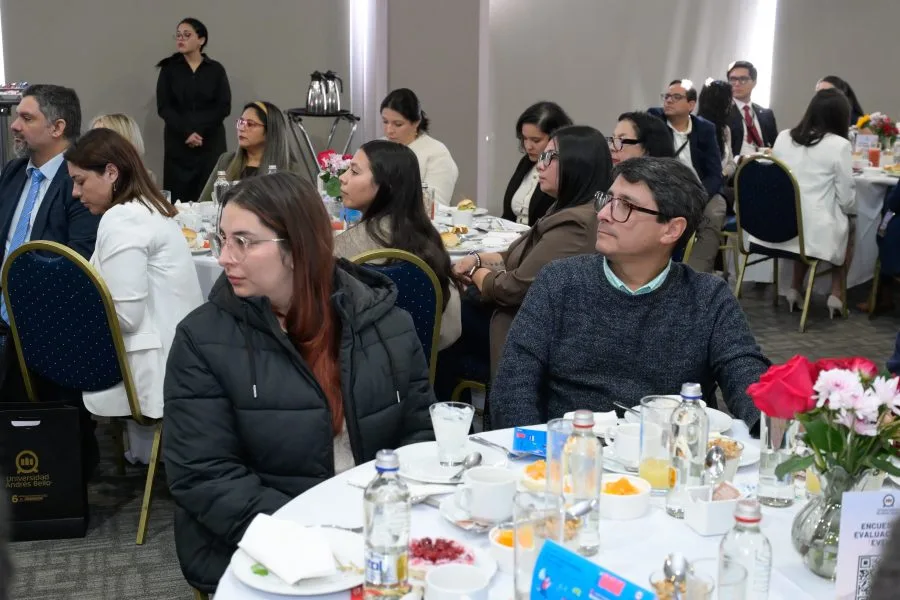 CONCE-Lanzamiento-de-servicios-academicos-y-vocacionales-5206-900×600