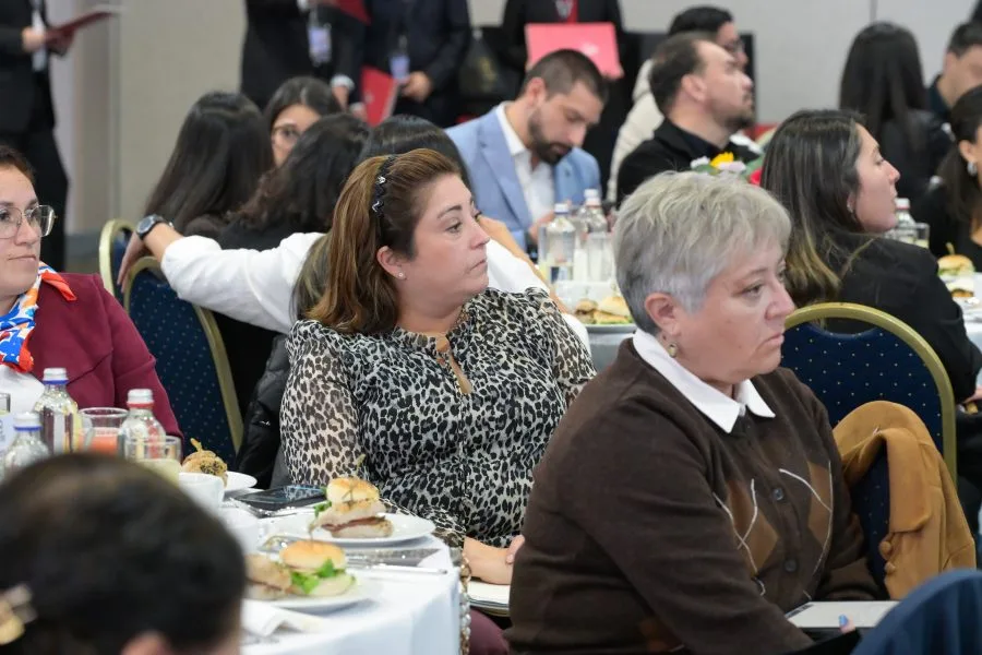 CONCE-Lanzamiento-de-servicios-academicos-y-vocacionales-5245-900×600