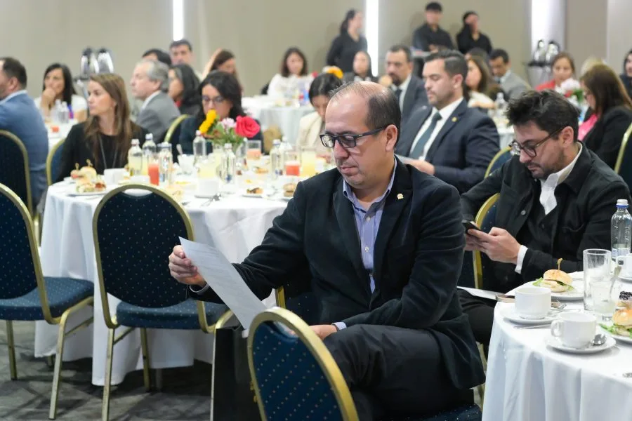 CONCE-Lanzamiento-de-servicios-academicos-y-vocacionales-5259-900×600
