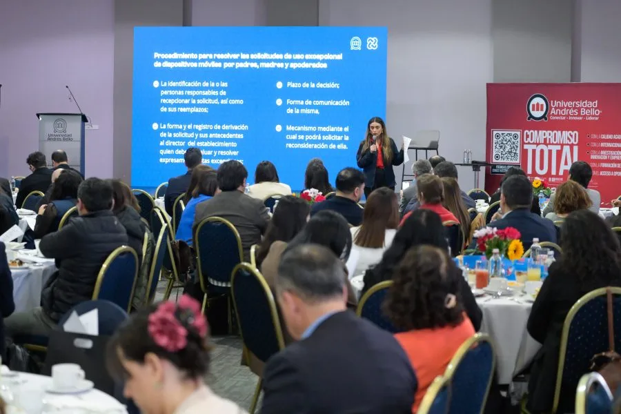 CONCE-Lanzamiento-de-servicios-academicos-y-vocacionales-5291-900×600