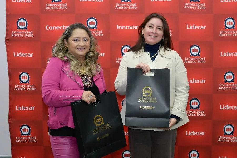 CONCE-Lanzamiento-de-servicios-academicos-y-vocacionales-4900-900×600
