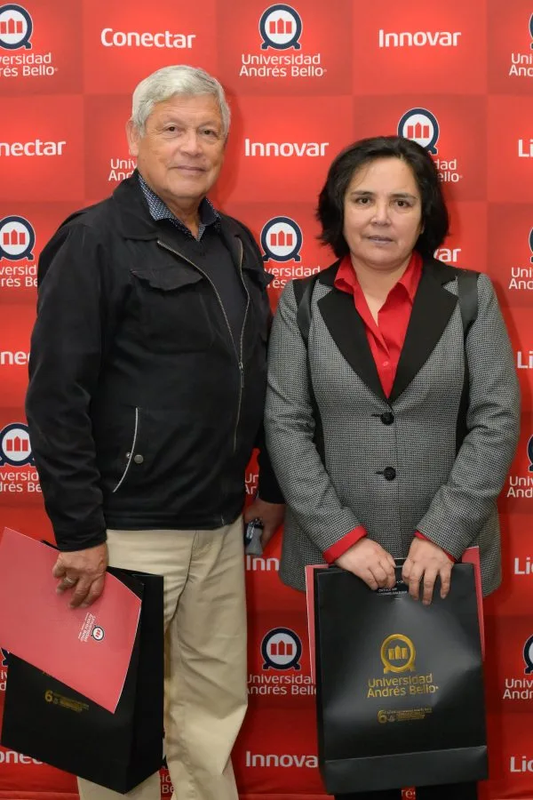 CONCE-Lanzamiento-de-servicios-academicos-y-vocacionales-4908-600×900
