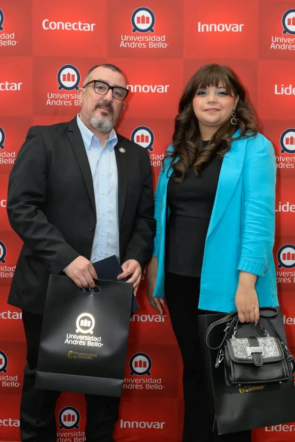 CONCE-Lanzamiento-de-servicios-academicos-y-vocacionales-4919-600×900