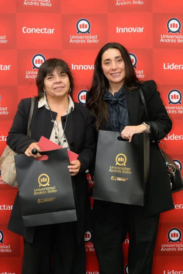 CONCE-Lanzamiento-de-servicios-academicos-y-vocacionales-4965-600×900