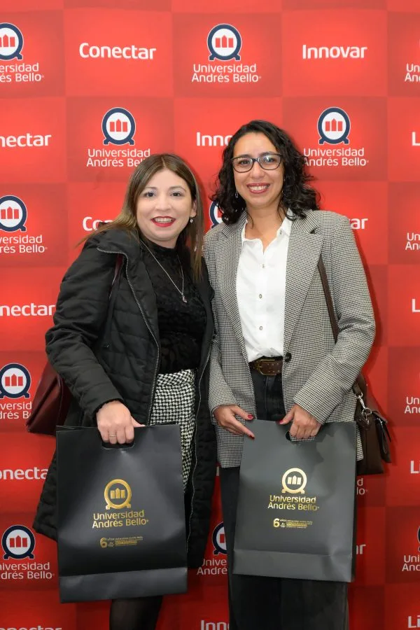 CONCE-Lanzamiento-de-servicios-academicos-y-vocacionales-4969-600×900