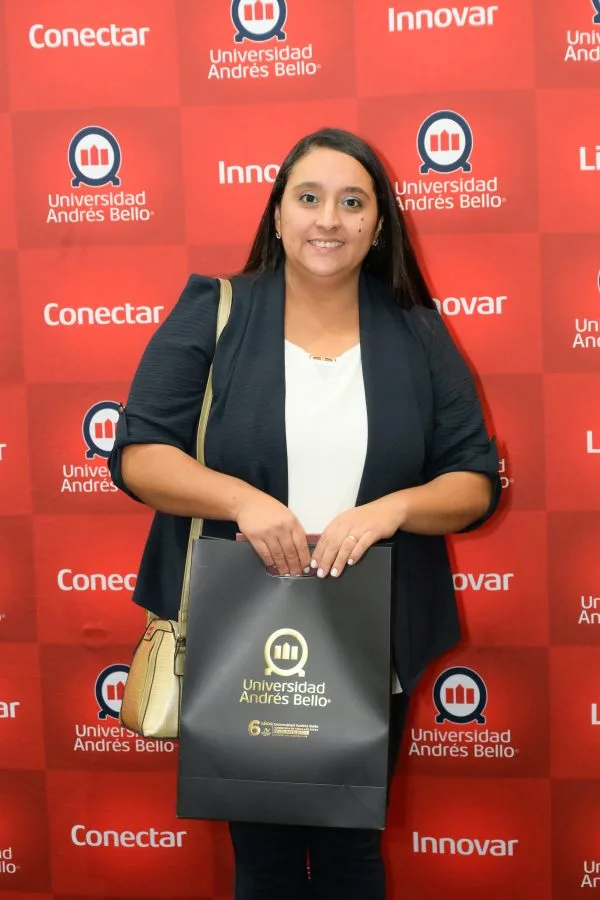 CONCE-Lanzamiento-de-servicios-academicos-y-vocacionales-4977-600×900