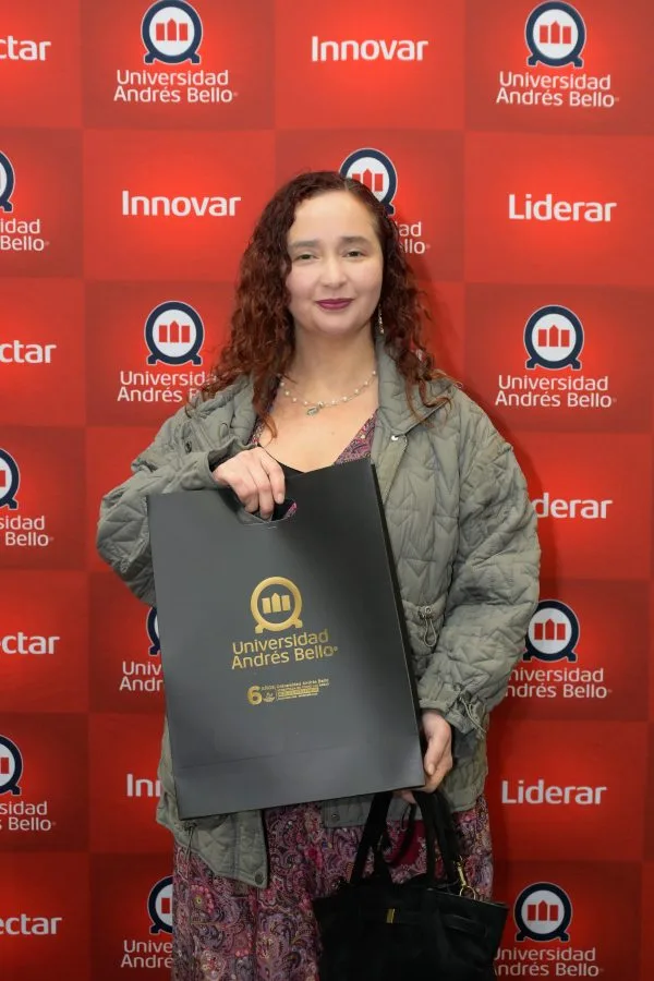 CONCE-Lanzamiento-de-servicios-academicos-y-vocacionales-4981-600×900