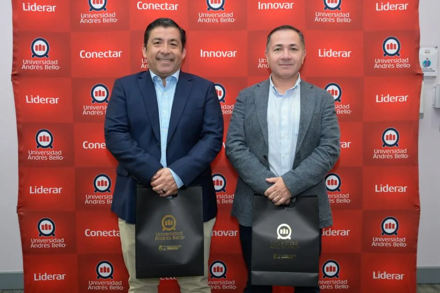 CONCE-Lanzamiento-de-servicios-academicos-y-vocacionales-4991-900×600