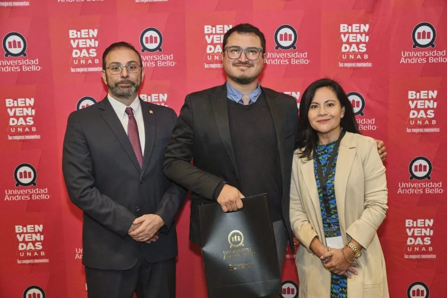 Lanzamiento_de_servicios_academicos_y_vocacionales_10_de-abril_399-900×600