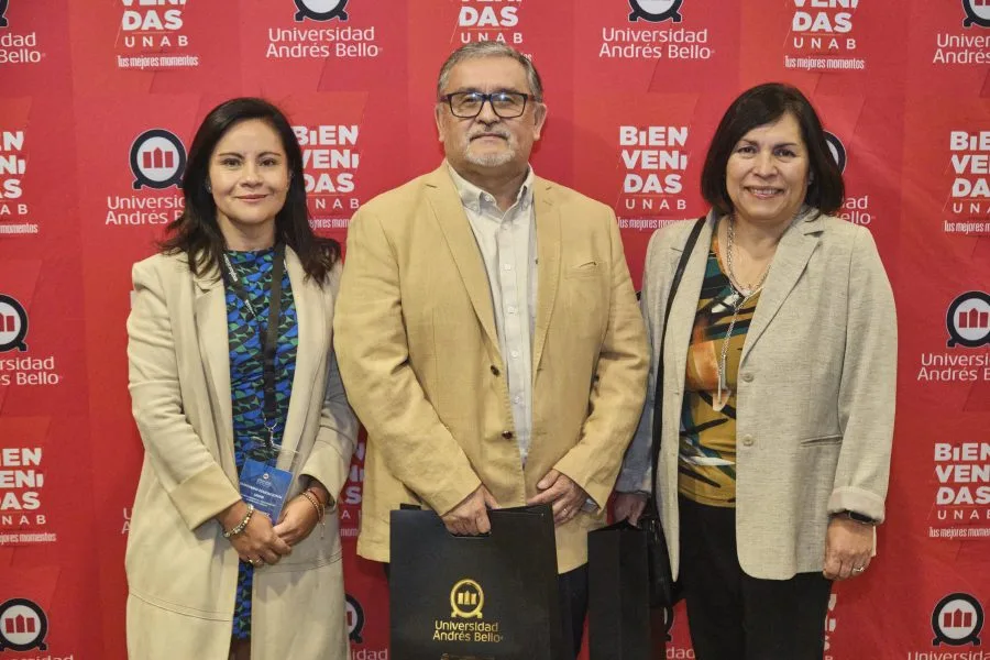 Lanzamiento_de_servicios_academicos_y_vocacionales_10_de-abril_419-900×600