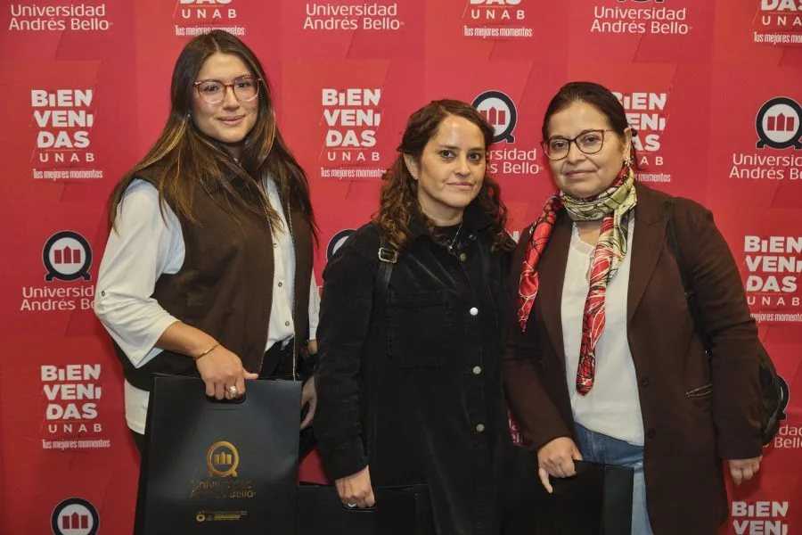 Lanzamiento_de_servicios_academicos_y_vocacionales_10_de-abril_430-900×600