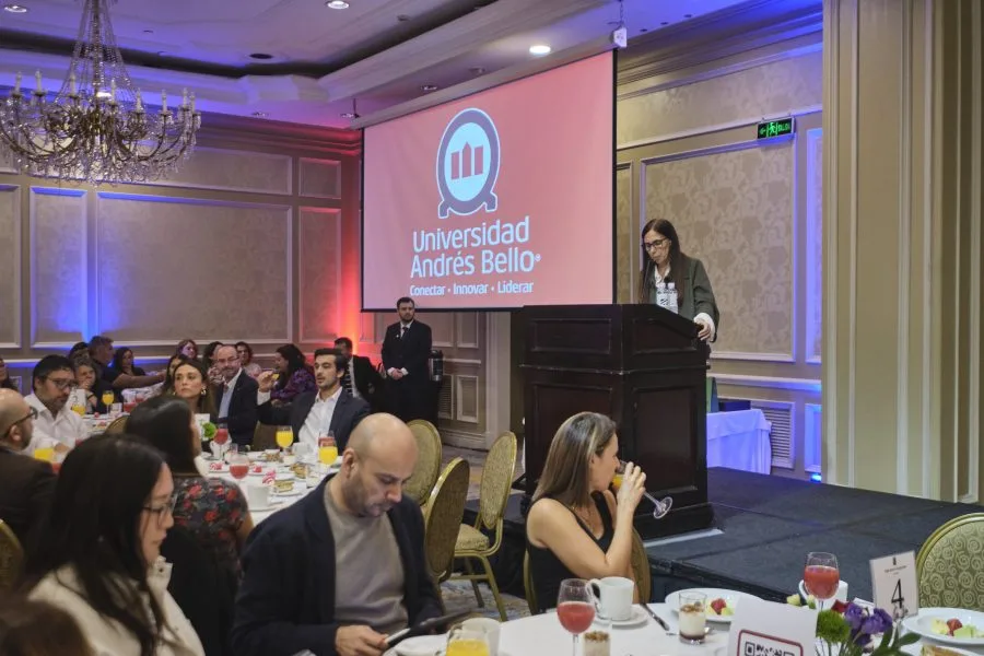 Lanzamiento_de_servicios_academicos_y_vocacionales_10_de-abril_447-900×600