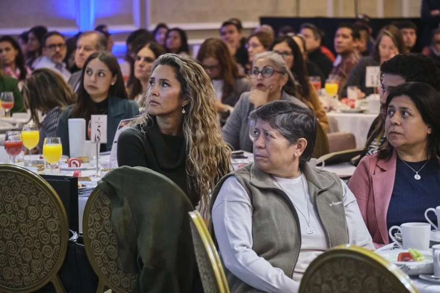 Lanzamiento_de_servicios_academicos_y_vocacionales_10_de-abril_466-900×600
