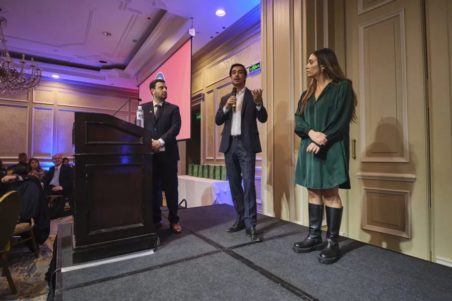Lanzamiento_de_servicios_academicos_y_vocacionales_10_de-abril_483-900×600
