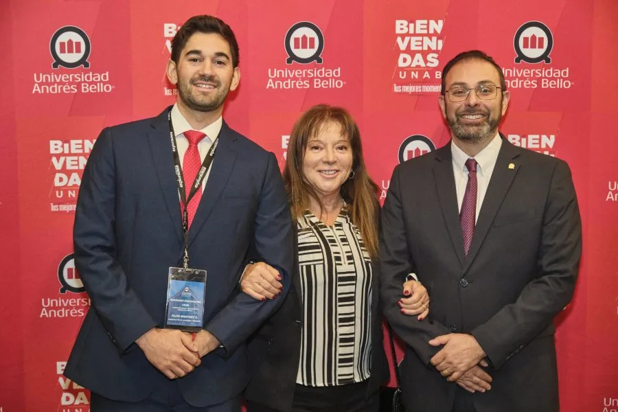 Lanzamiento_de_servicios_academicos_y_vocacionales_10_de-abril_402-900×600