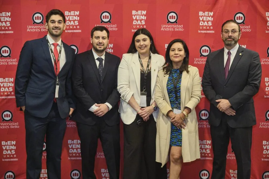 Lanzamiento_de_servicios_academicos_y_vocacionales_10_de-abril_408-900×600