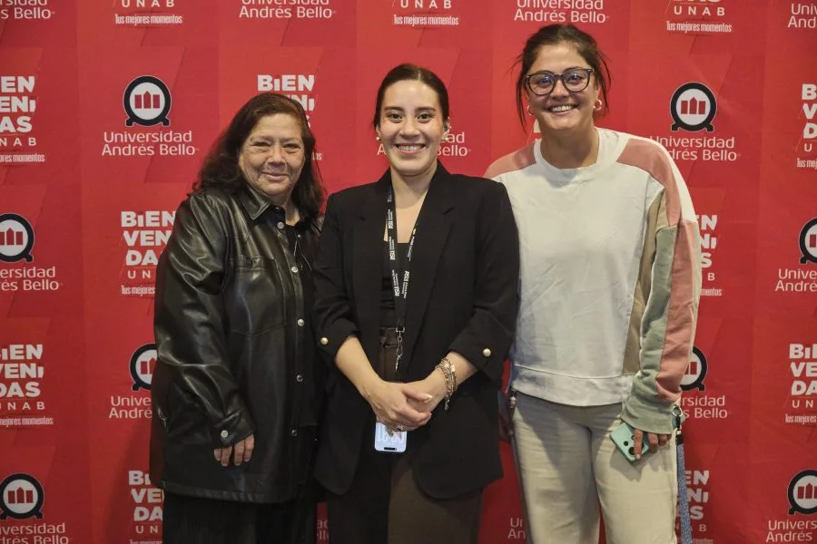 Lanzamiento_de_servicios_academicos_y_vocacionales_10_de-abril_435-900×600