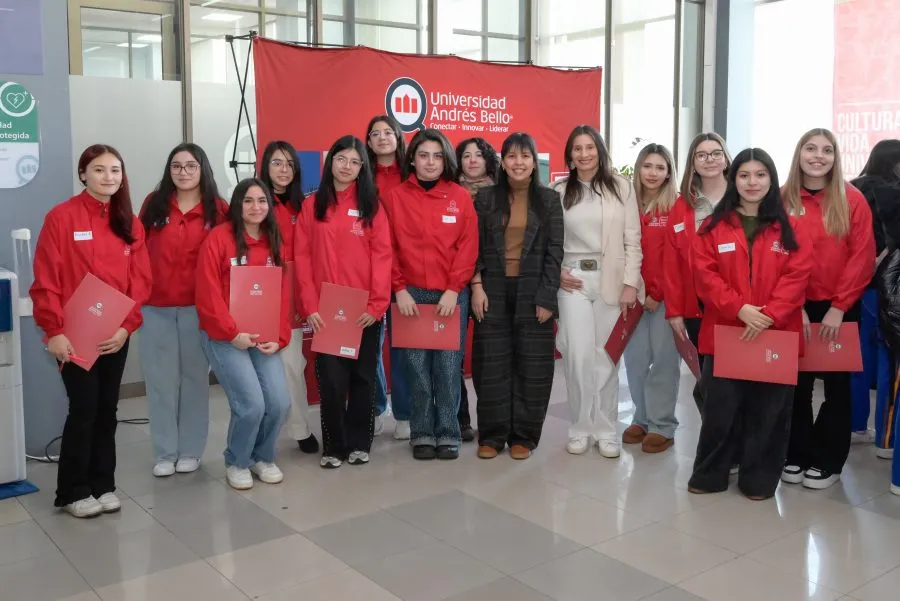 Encuentro-Mujeres-en-Ciencia-y-Tecnología-Concepción-59257-900×601