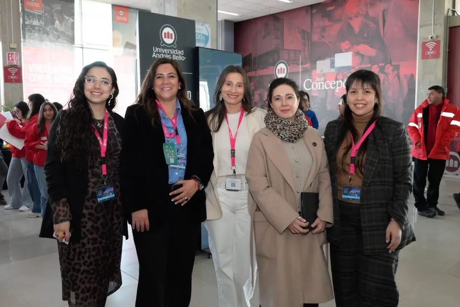 Encuentro-Mujeres-en-Ciencia-y-Tecnología-Concepción-59286-900×601