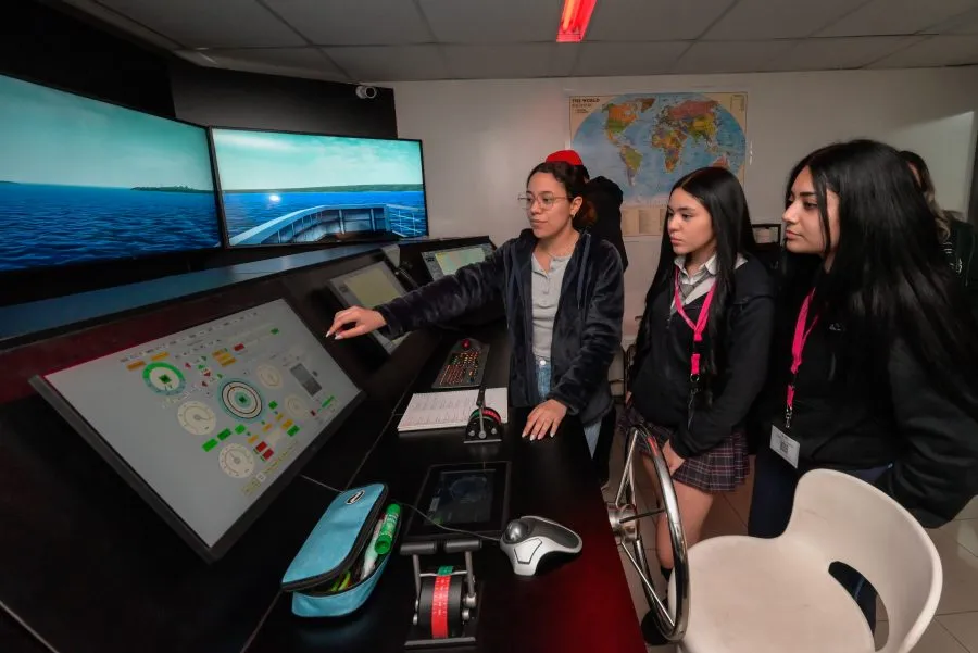 Encuentro-Mujeres-en-Ciencia-y-Tecnología-Concepción-59579-900×601